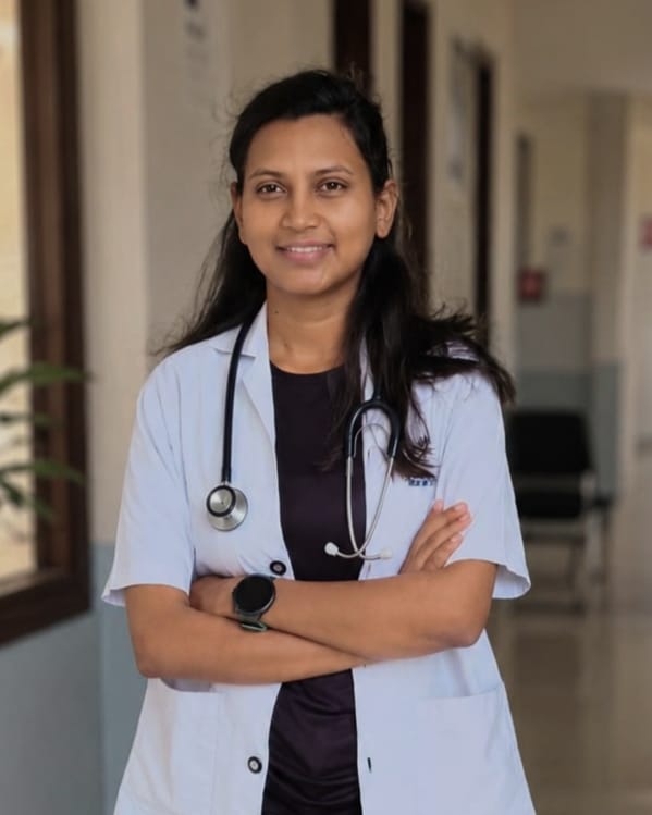 Vaishali Sayaji Dahatonde, Ayurvedic Medicine Student